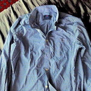 Vineyard, vines, performance fabric, classic fit Tucker shirt med